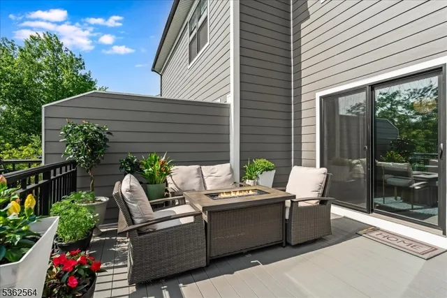 $1,199,000 | 302 Tiffany Way, Unit 302, Watchung, NJ 07069