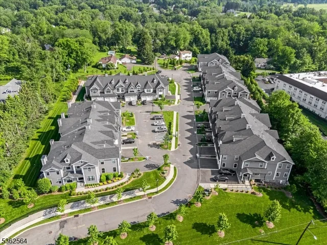 $1,199,000 | 302 Tiffany Way, Unit 302, Watchung, NJ 07069