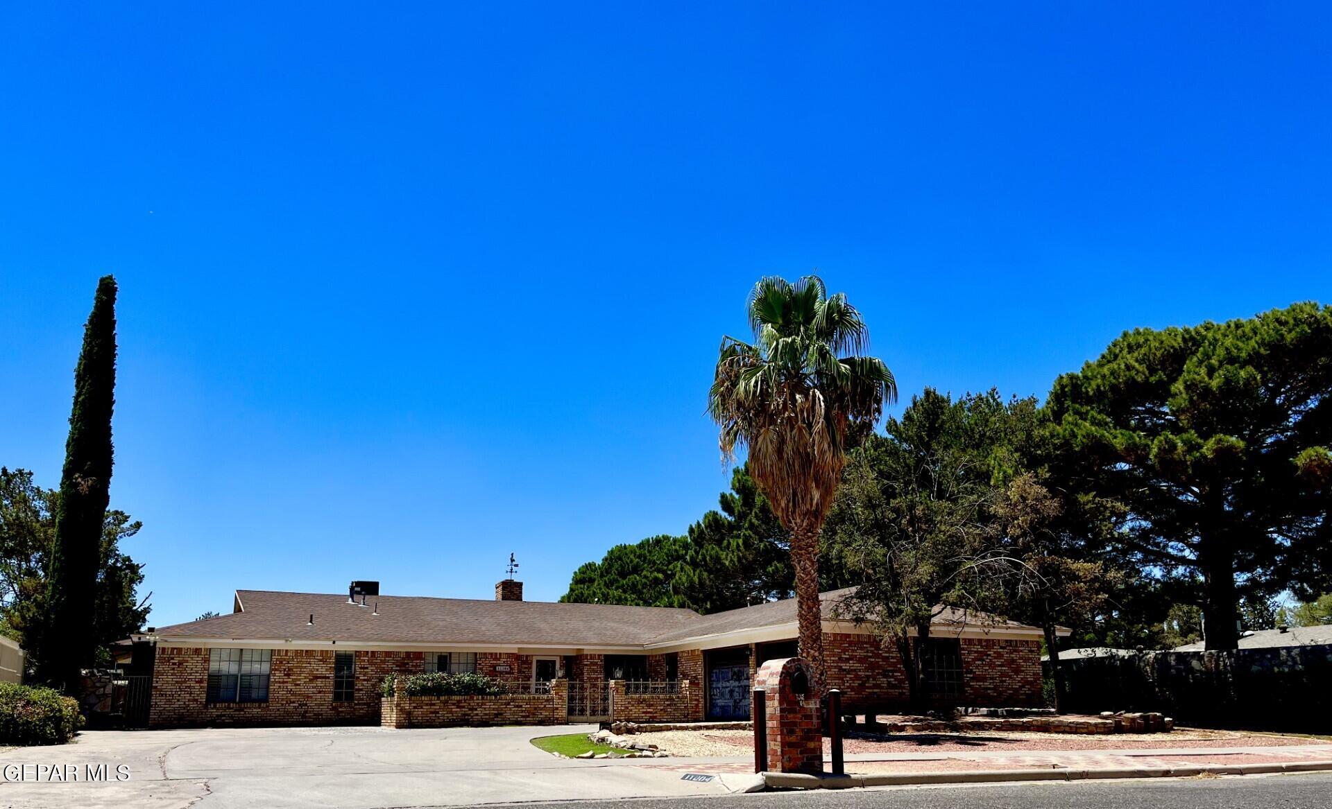 11204 Bob Mitchell Drive El Paso, TX 79936 - Photo 1 of 32