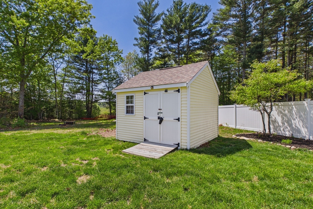 136 Forbes Road Rochester, MA 02770 - Photo 21 of 28 Gallery Image 21