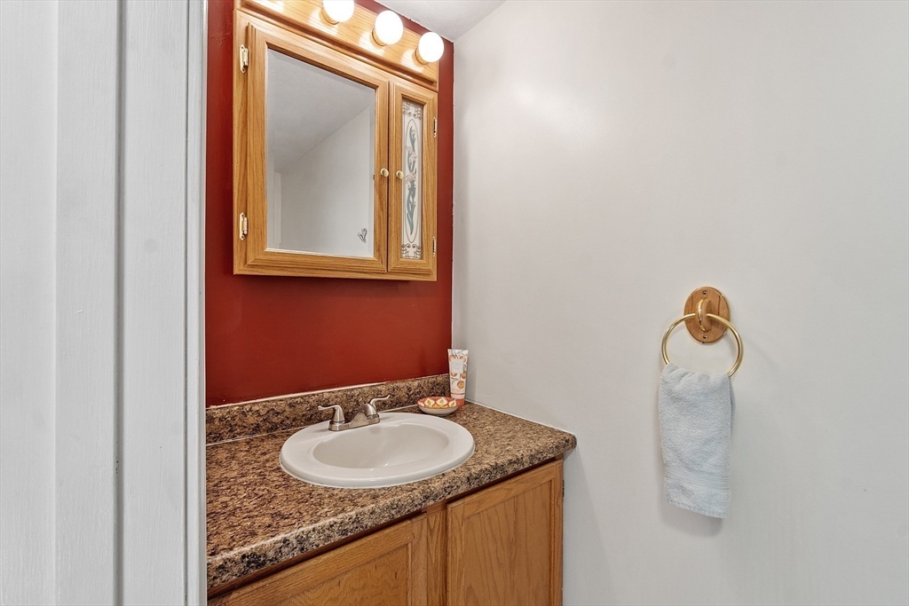 133 Patrick Road, Unit 133 Tewksbury, MA 01876 - Photo 14 of 26