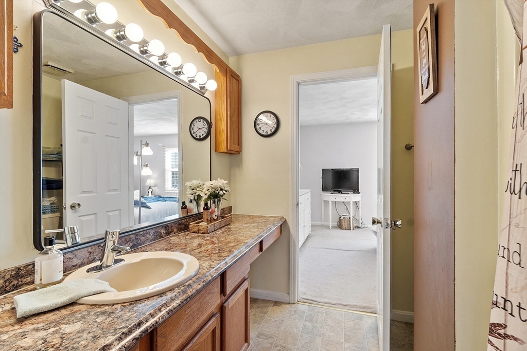 133 Patrick Road, Unit 133 Tewksbury, MA 01876 - Photo 18 of 26