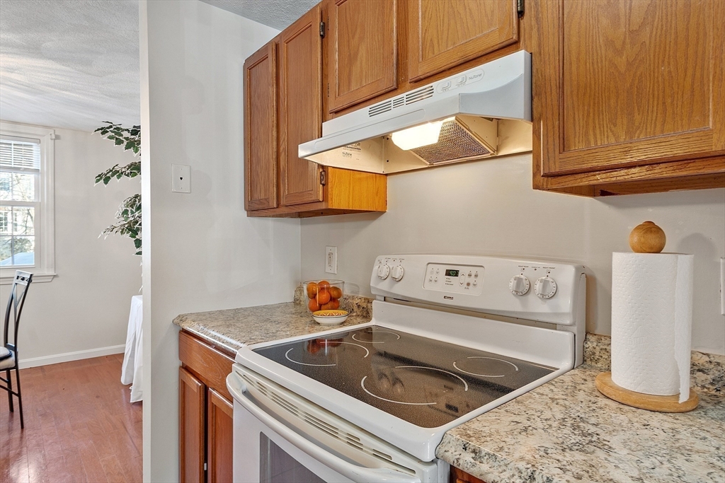 133 Patrick Road, Unit 133 Tewksbury, MA 01876 - Photo 10 of 26