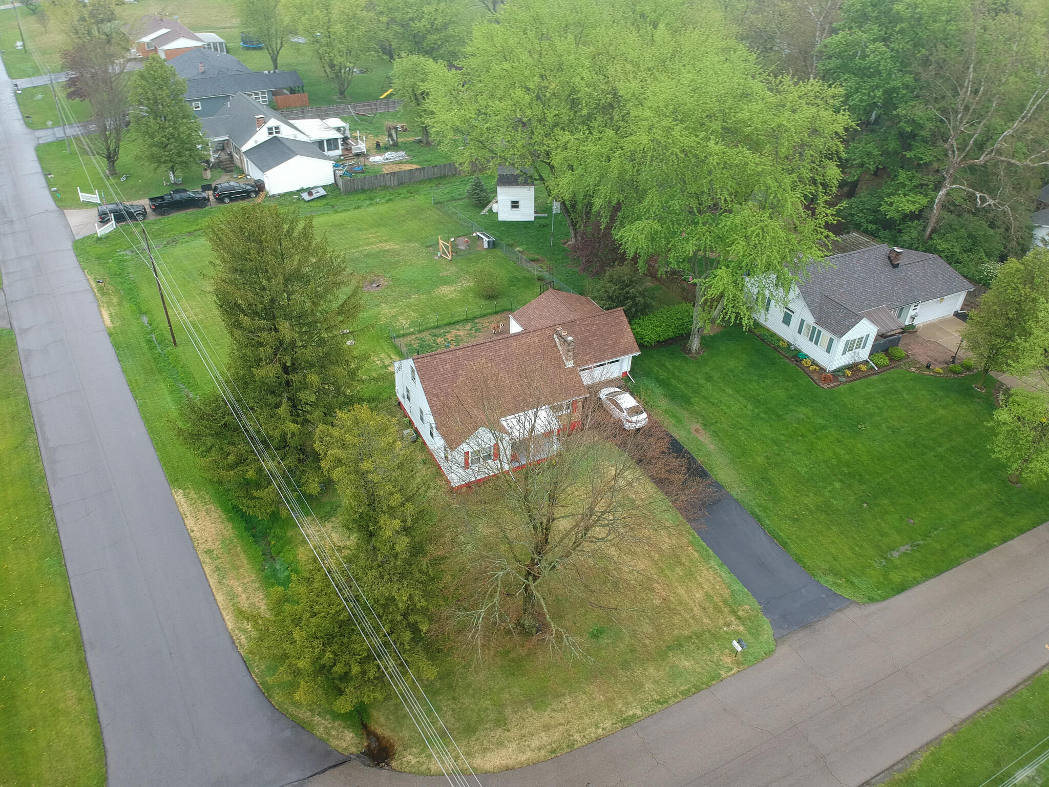 3242 Delrey Road Springfield, OH 45504 - Photo 1 of 38