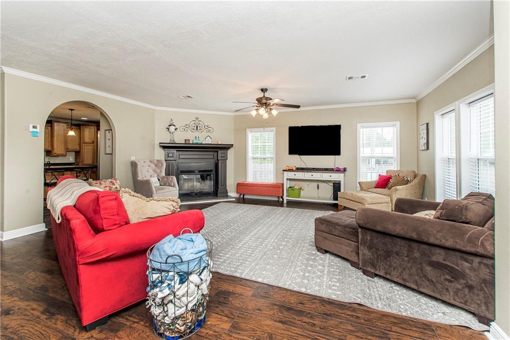 28600 George White Road Holden, LA 70744 - Photo 4 of 28 Gallery Image 4