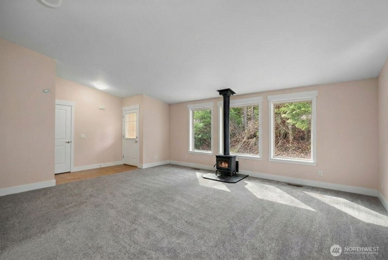 7219 Gallagher Cove Road Northwest Olympia, WA 98502 - Photo 7 of 36