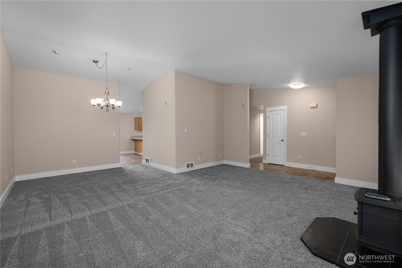 7219 Gallagher Cove Road Northwest Olympia, WA 98502 - Photo 9 of 36