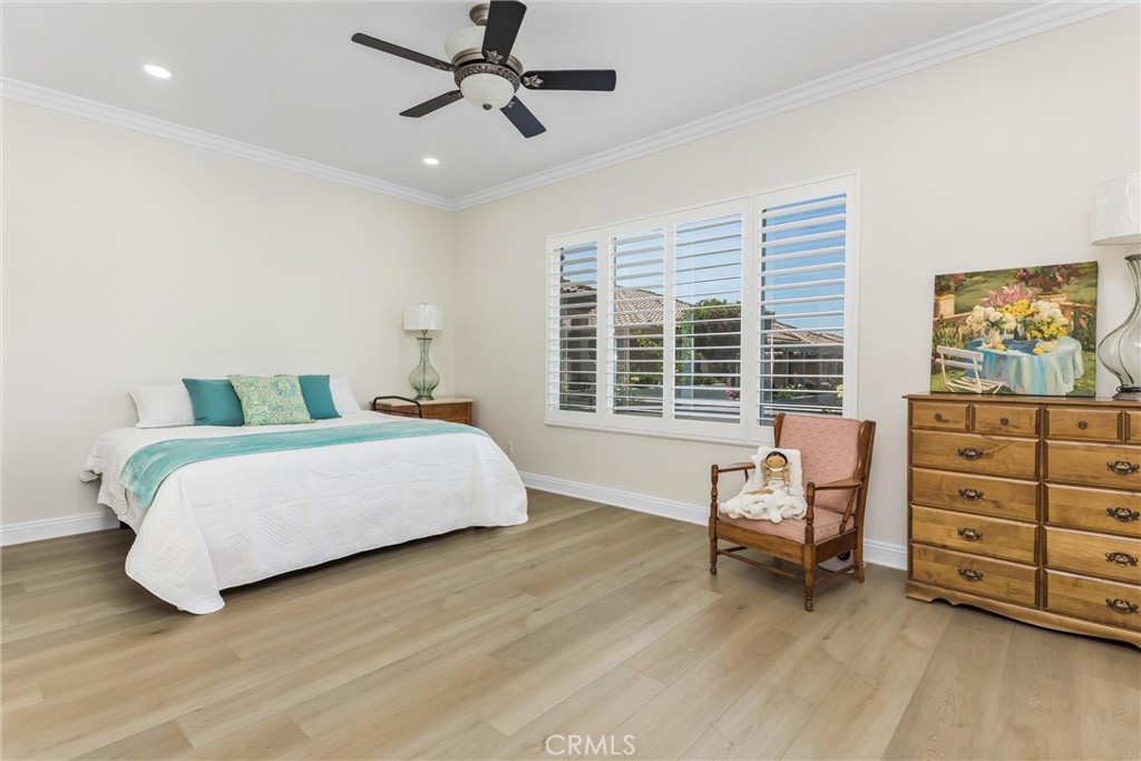 5233 Hampton Road Banning, CA 92220 - Photo 23 of 46 a bedroom with a bed and furniture