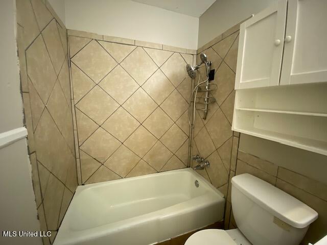 1304 Poplar Avenue Gulfport, MS 39507 - Photo 7 of 13 IMG_9976