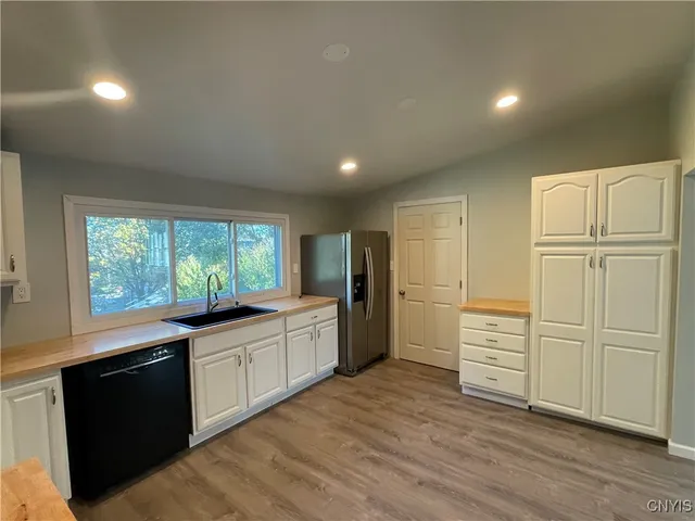 $149,900 | 285 West 8th Street, Oswego, NY 13126