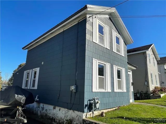 $149,900 | 285 West 8th Street, Oswego, NY 13126