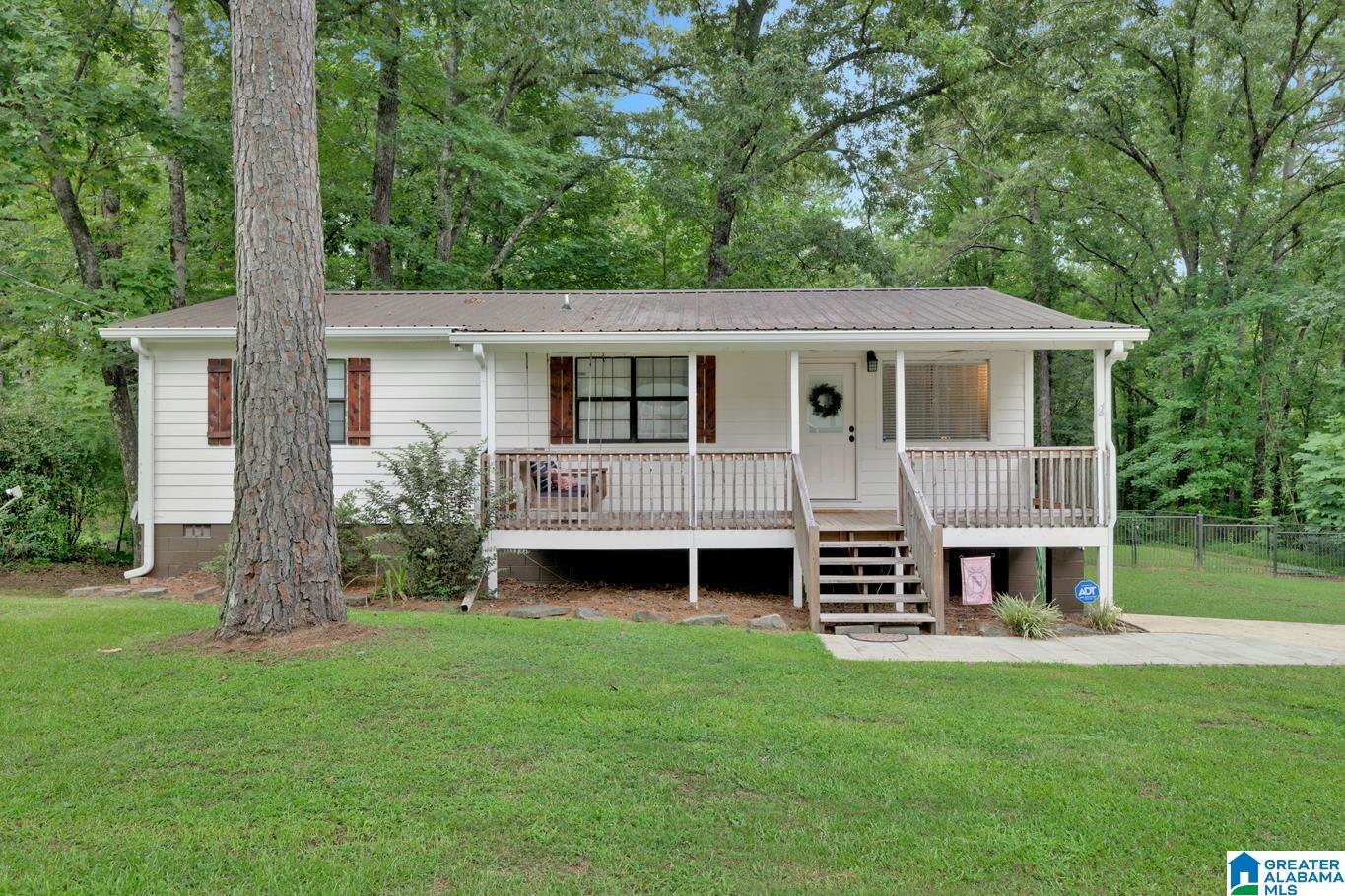 611 Ridgecrest Drive Warrior, AL 35180 - Photo 1 of 29