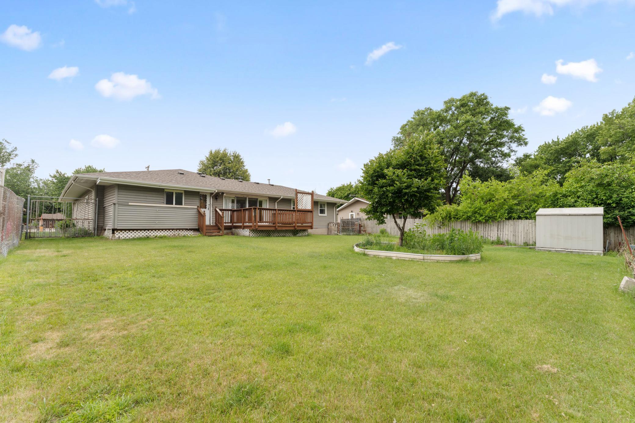 557 Cheri Lane Northeast Fridley, MN 55421 - Photo 4 of 35