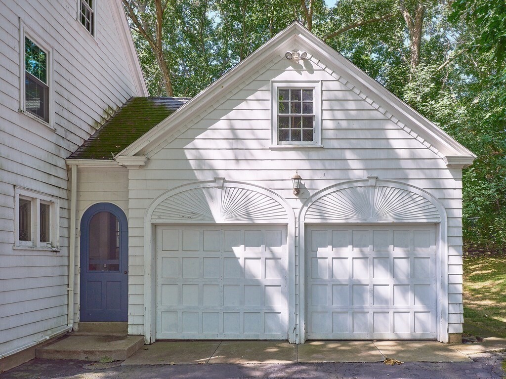 65 Monadnock Road Worcester, MA 01605 - Photo 4 of 39 Gallery Image 4