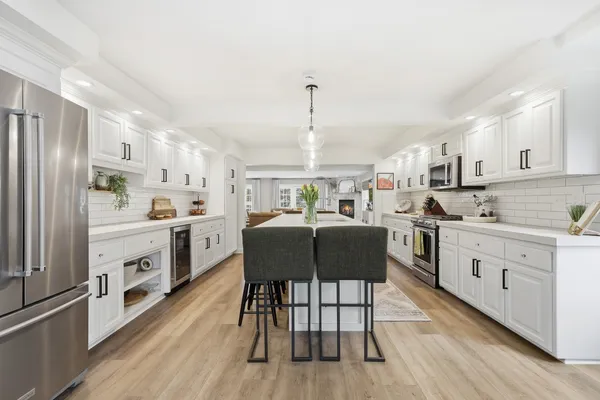 $1,200,000 | 114 Hickory Street, Frankfort, IL 60423