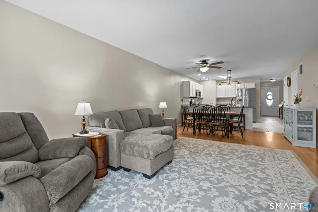 $360,000 | 50 Richmond Road, Unit 10, Putnam, CT 06260