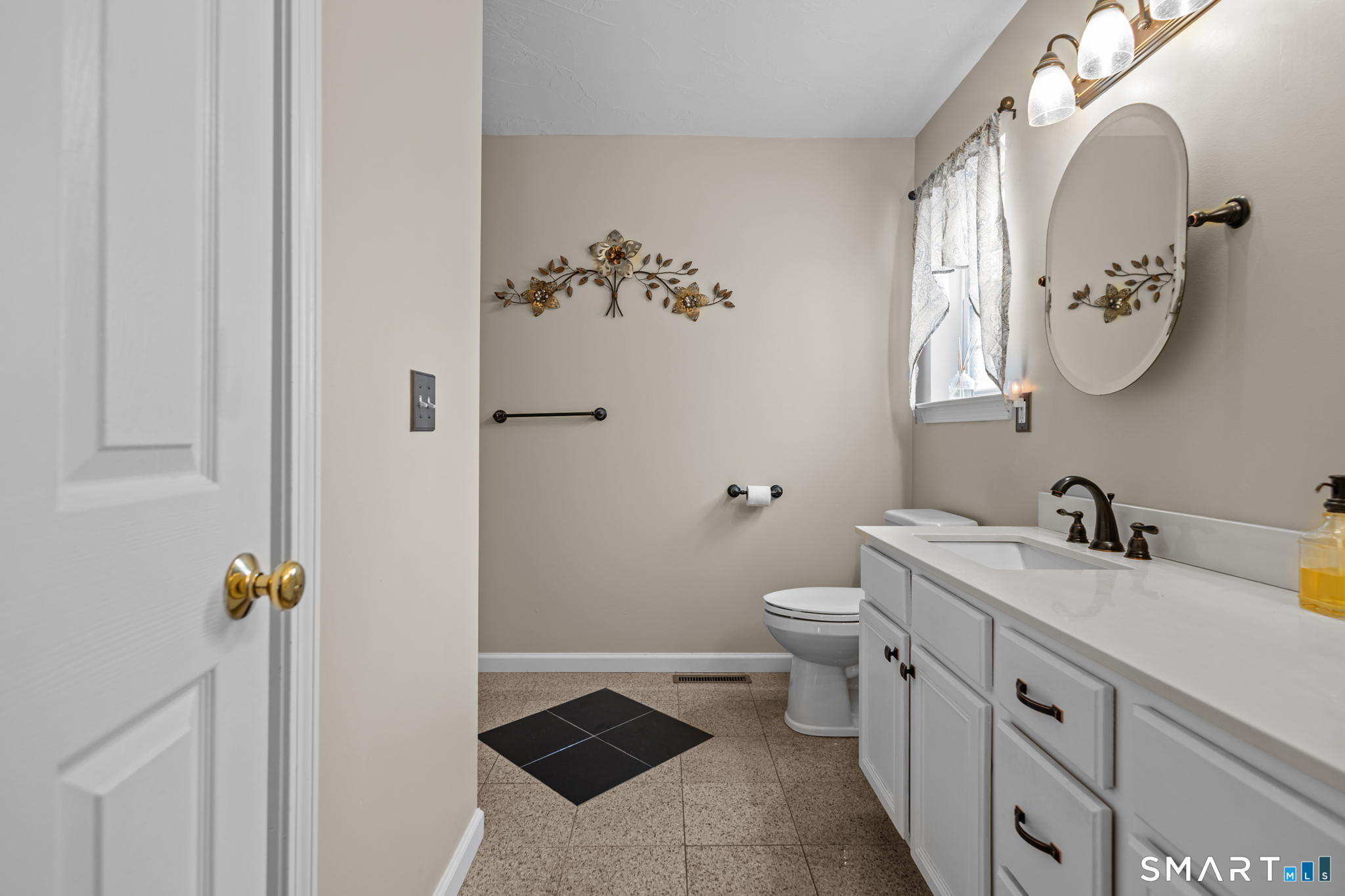 50 Richmond Road, Unit 10 Putnam, CT 06260 - Photo 23 of 40