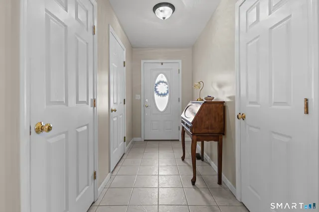 $360,000 | 50 Richmond Road, Unit 10, Putnam, CT 06260