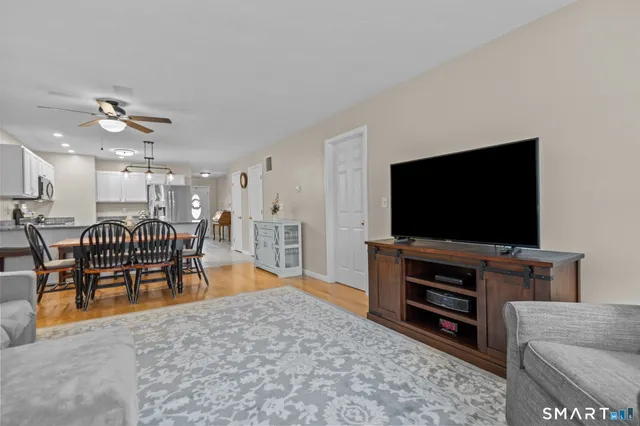 $360,000 | 50 Richmond Road, Unit 10, Putnam, CT 06260