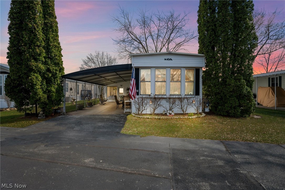 Front view of home