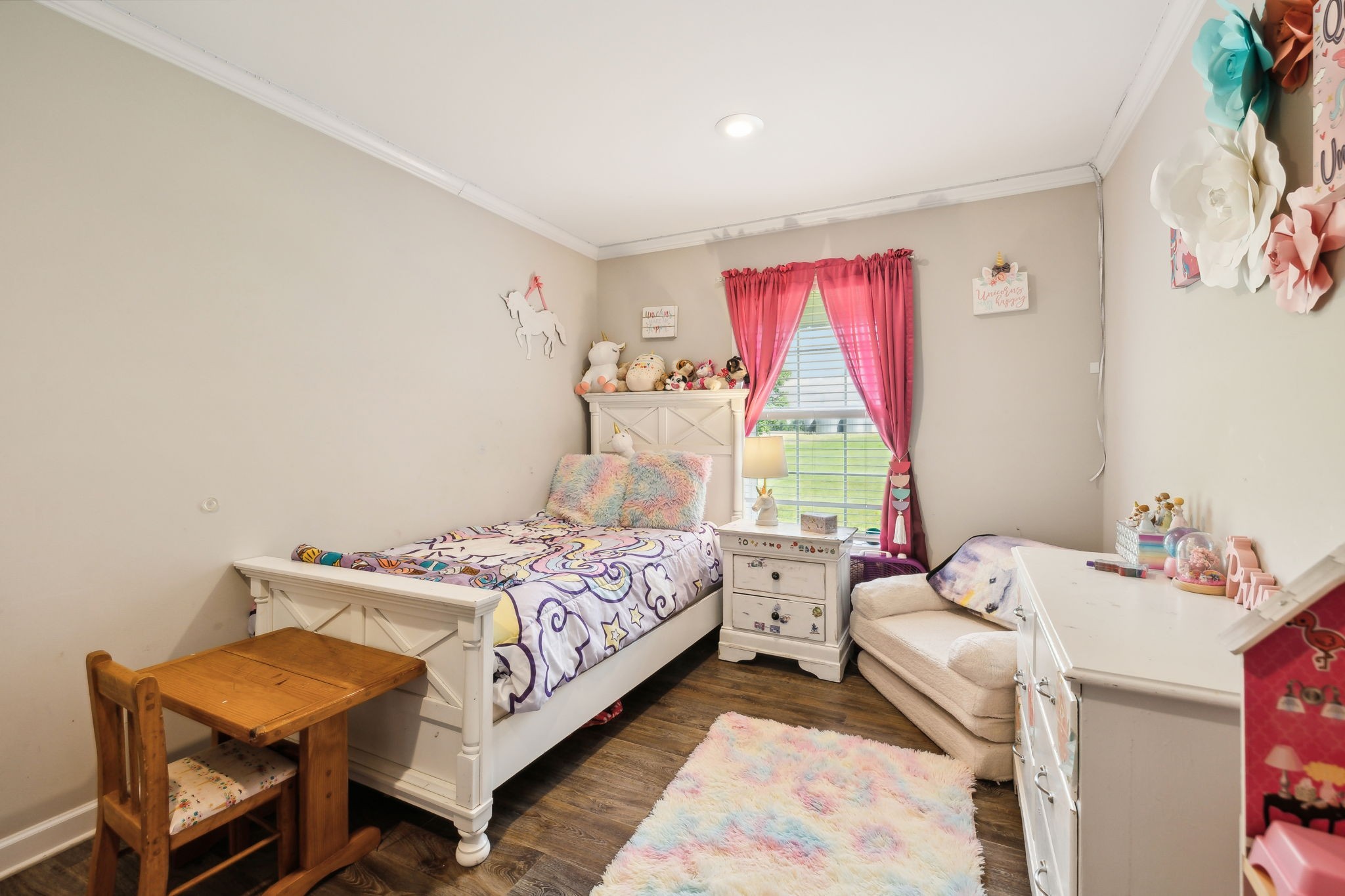 2182 New Home Road Smithville, TN 37166 - Photo 40 of 67 a bedroom with a bed and a table