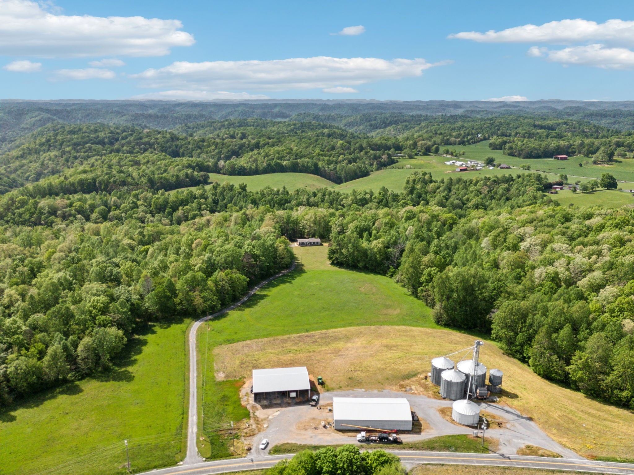 2182 New Home Road Smithville, TN 37166 - Photo 62 of 67 a view of a city