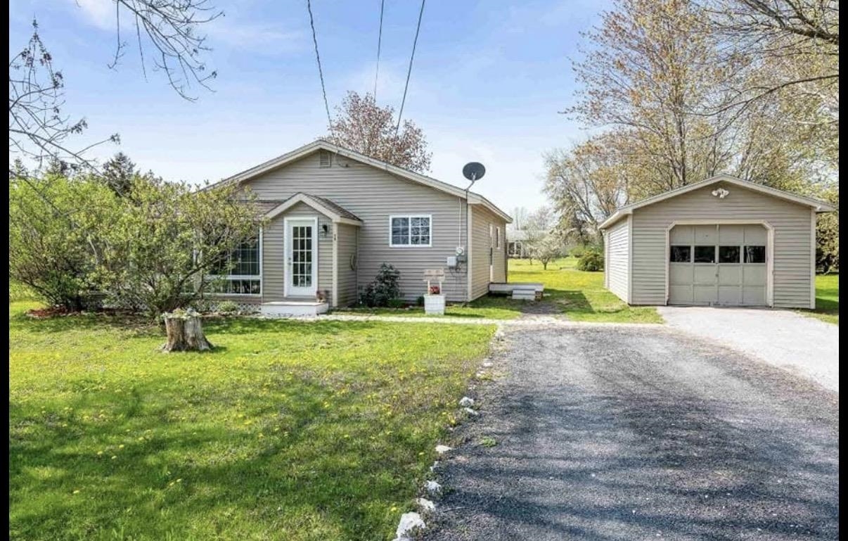 34 Tilley Drive Swanton, VT 05488 - Photo 4 of 41