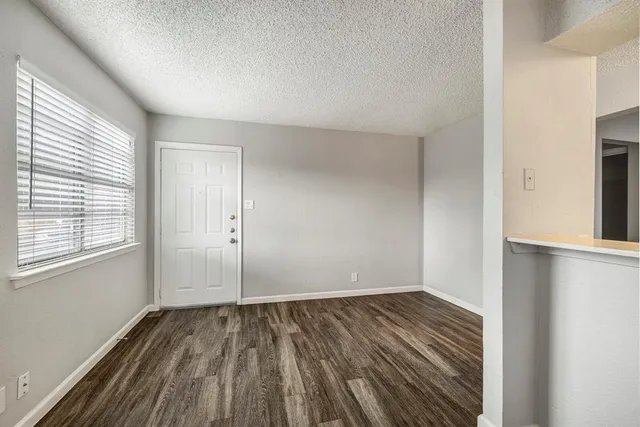 $825 | 4314 Gillis Street, Unit 108, Austin, TX 78704