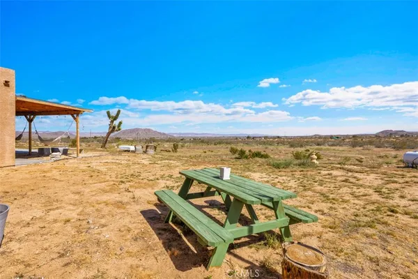 $375,000 | 1335 Fortuna Avenue, Landers, CA 92285