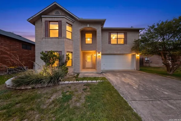 $364,900 | 1652 Willow Top Drive, Schertz, TX 78154