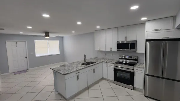 $2,100 | 938 Sumter Road West, West Palm Beach, FL 33415