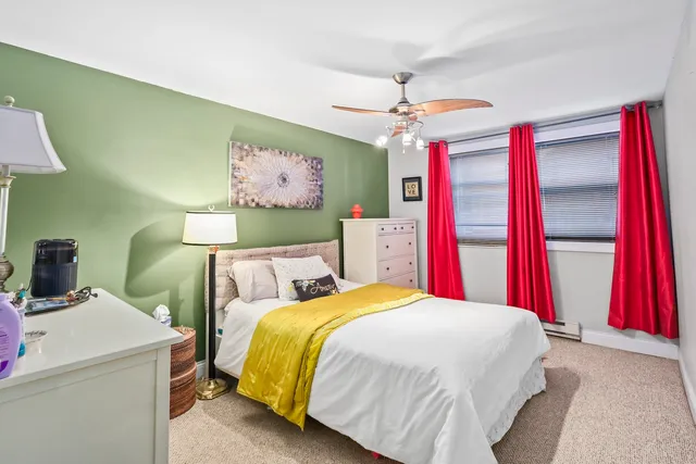 $160,000 | 2626 West Catalpa Avenue, Unit 21, Chicago, IL 60625