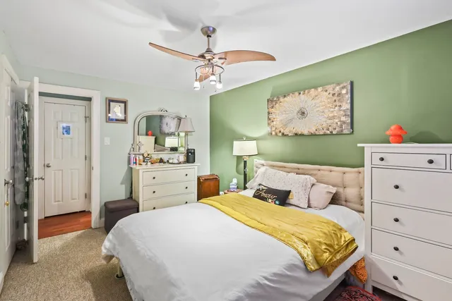 $160,000 | 2626 West Catalpa Avenue, Unit 21, Chicago, IL 60625