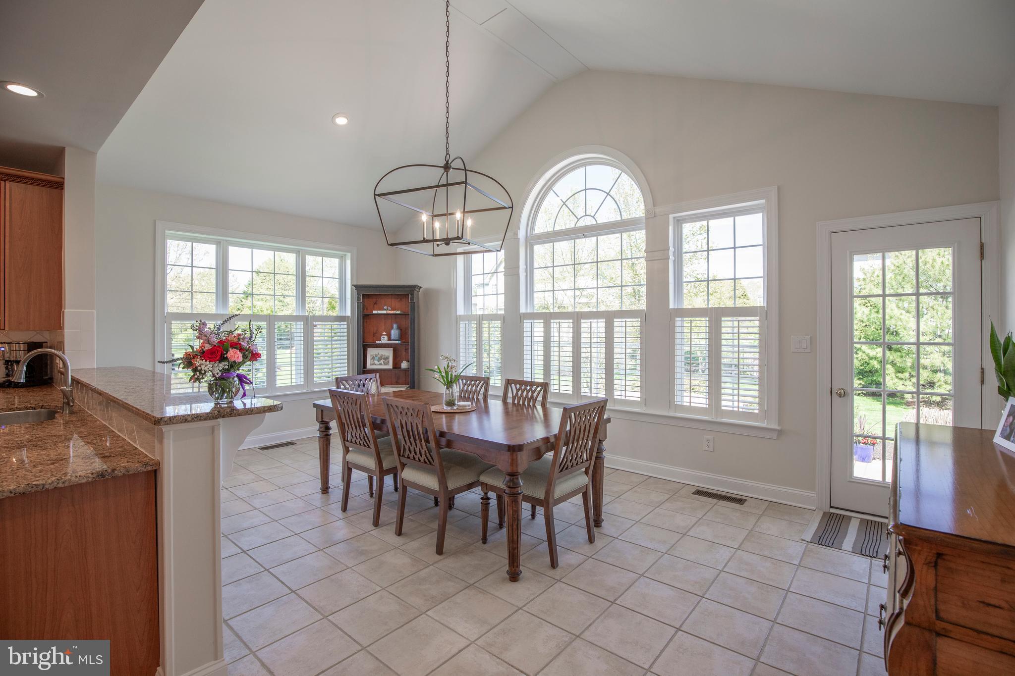 2101 Lincolnshire Road Furlong, PA 18925 - Photo 12 of 58 SUN-FILLED MORNING ROOM