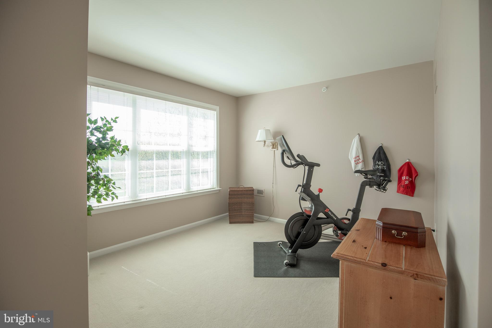 2101 Lincolnshire Road Furlong, PA 18925 - Photo 24 of 58 OWNER'S SITTING ROOM