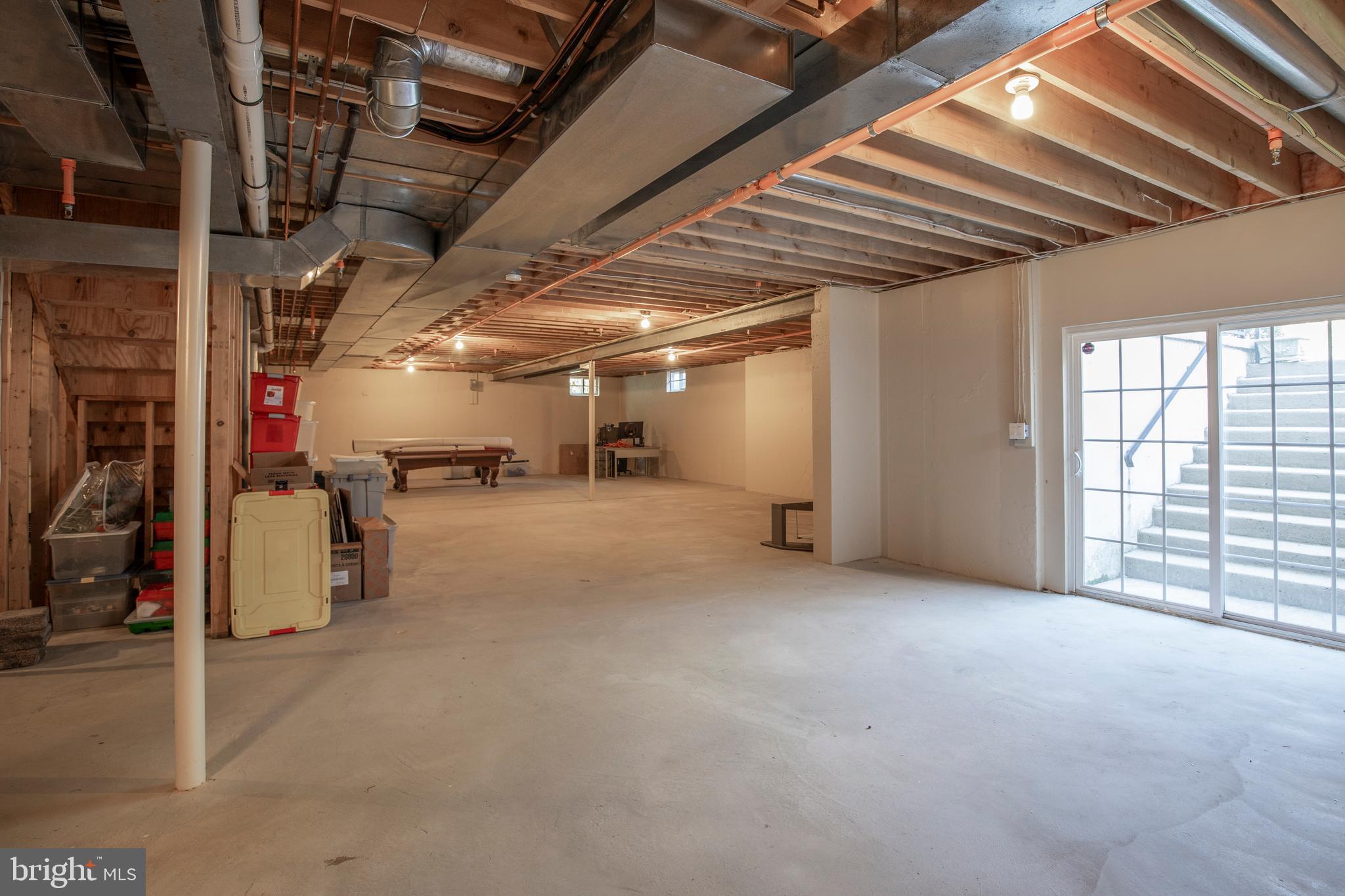 2101 Lincolnshire Road Furlong, PA 18925 - Photo 34 of 58 EGRESS WALK-UP TO PATIO