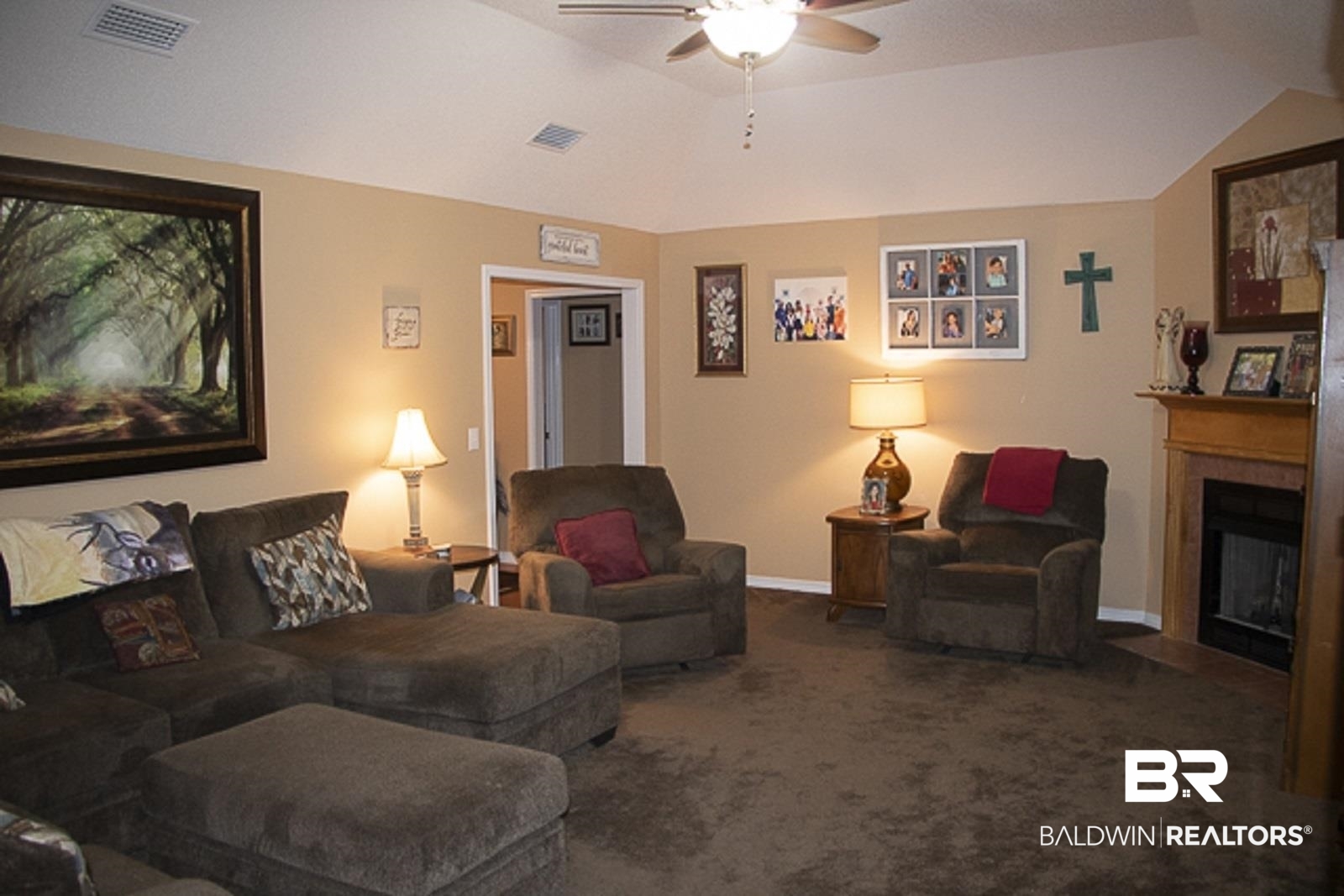 2376 South Palmers Road Uriah, AL 36480 - Photo 5 of 36 Living Room