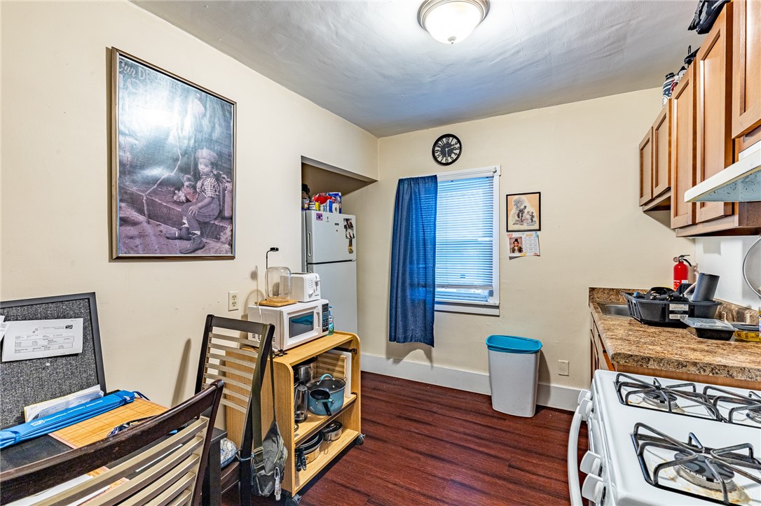 1214 Portland Avenue Rochester, NY 14621 - Photo 17 of 22