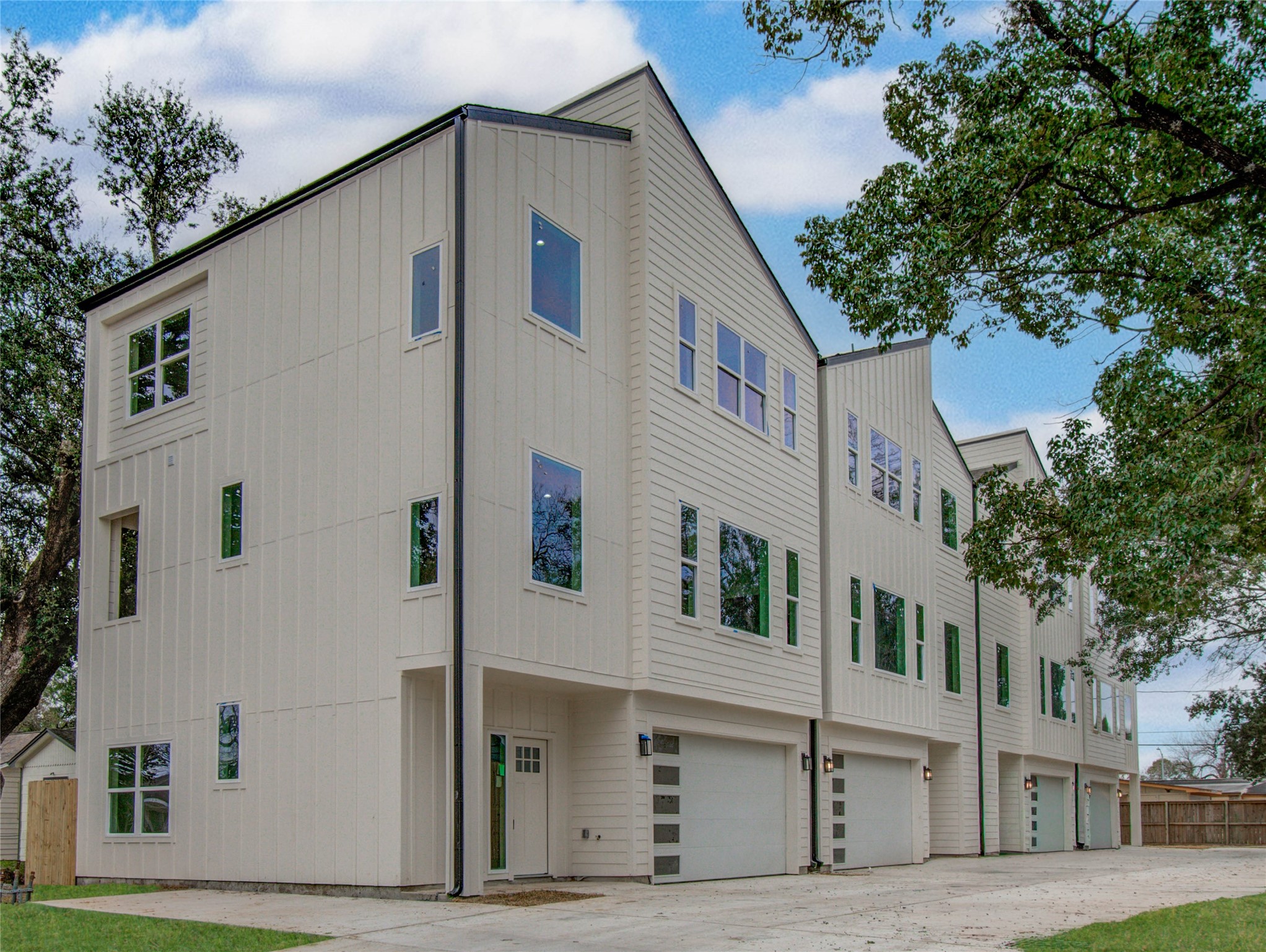 5024 Winnetka Street, Unit B Houston, TX 77021 - Photo 1 of 20 Welcome home!