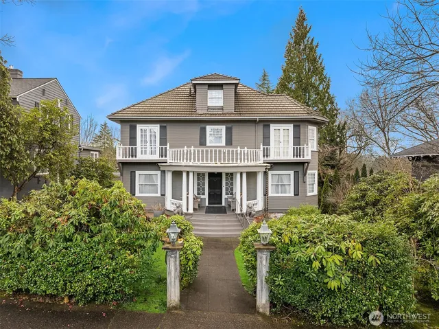 $2,199,999 | 1021 34th Avenue East, Seattle, WA 98112