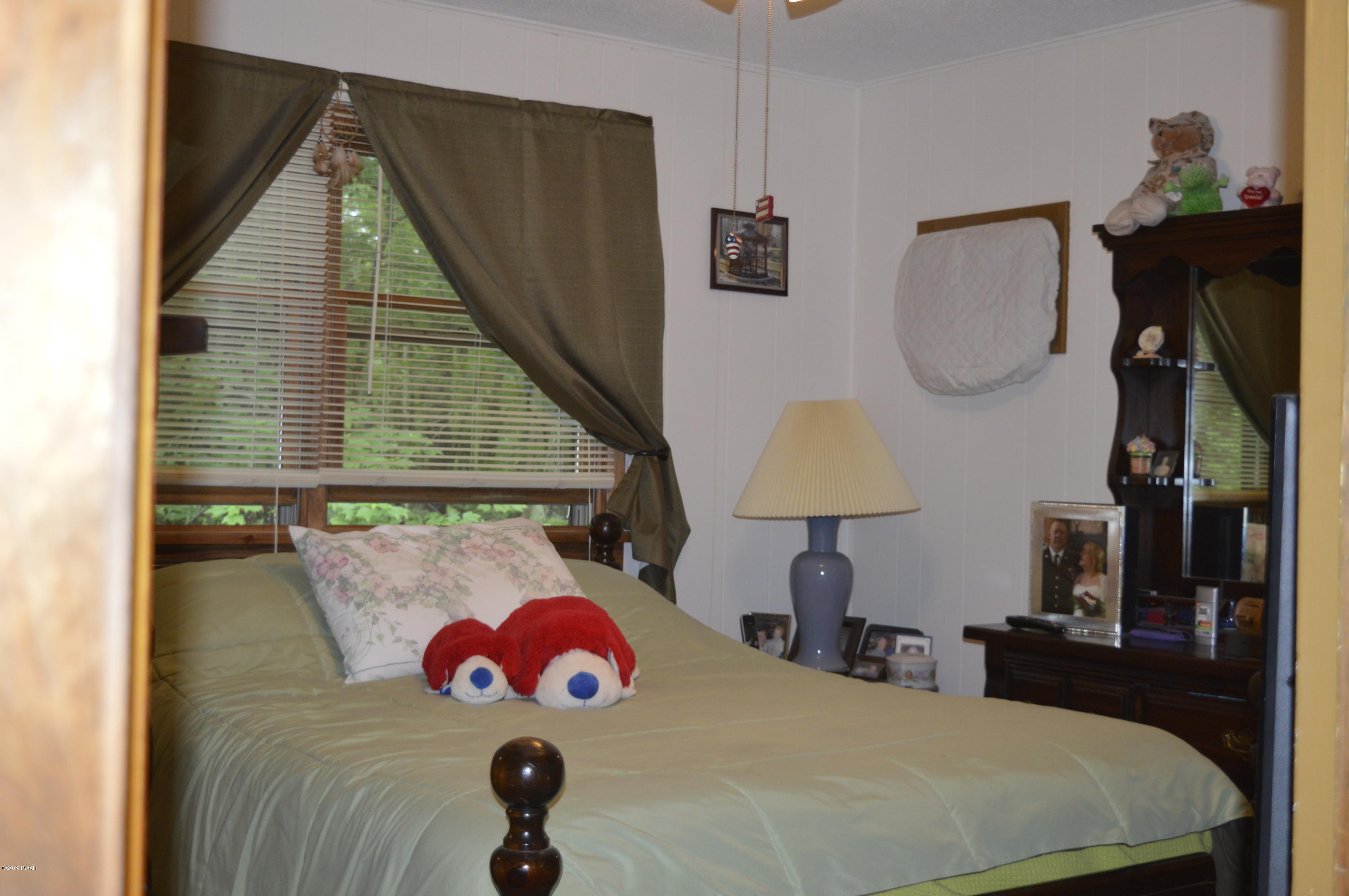 224 Ridge Drive Milford, PA 18337 - Photo 23 of 24 Master Bedroom