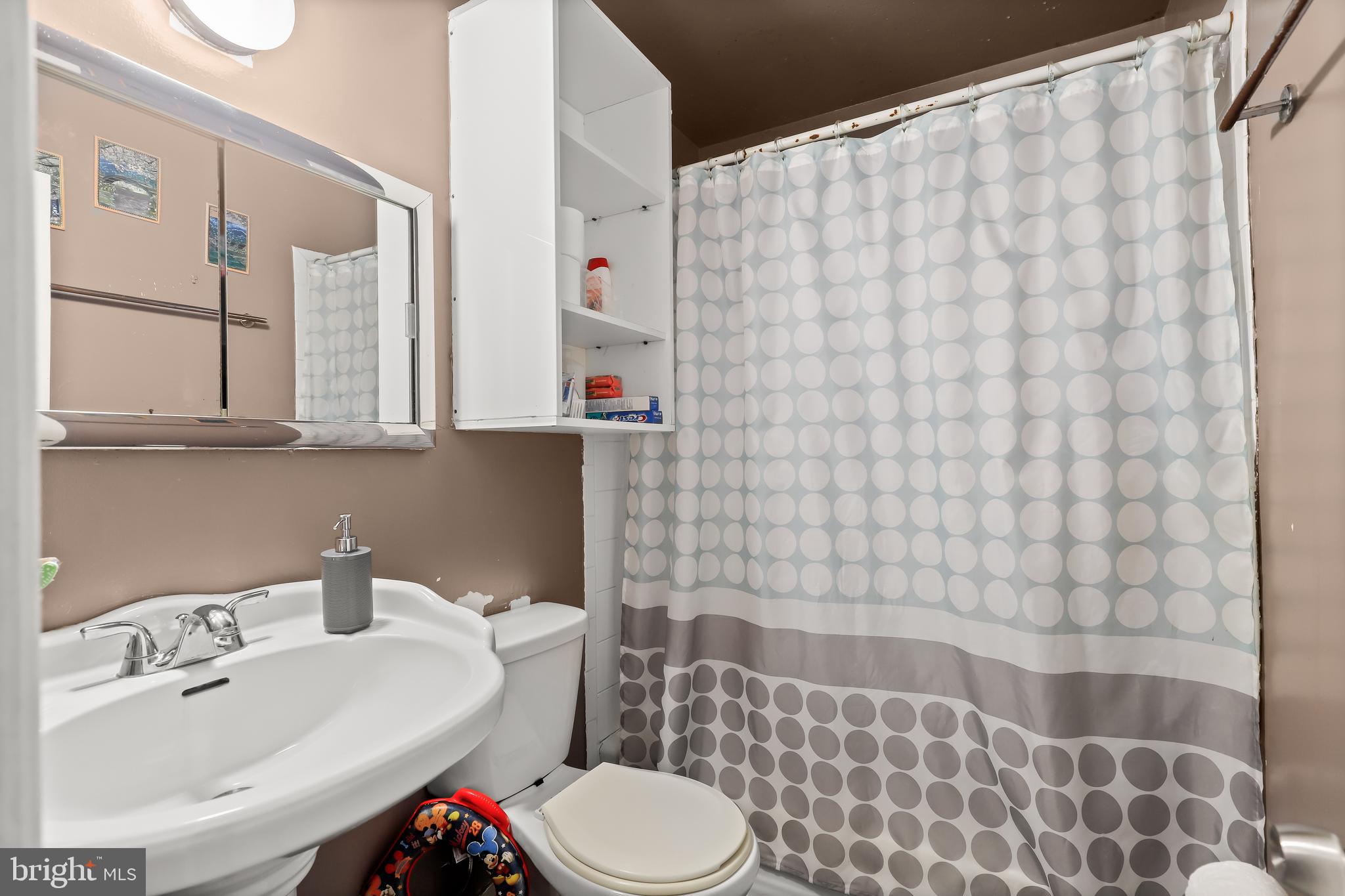 320 University Boulevard East Silver Spring, MD 20901 - Photo 14 of 24 Full Bath