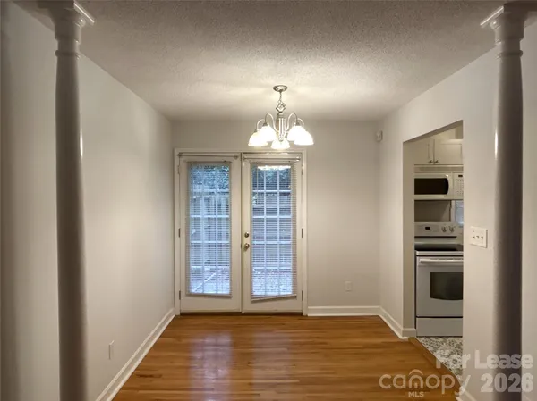 $1,300 | 926 Hollywood Street, Charlotte, NC 28211