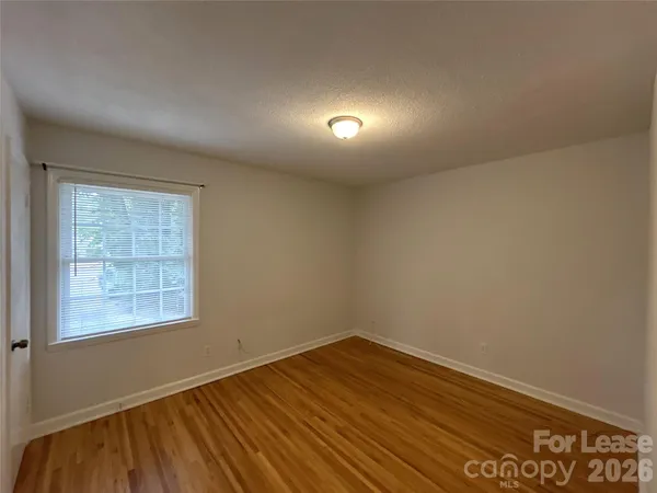 $1,300 | 926 Hollywood Street, Charlotte, NC 28211