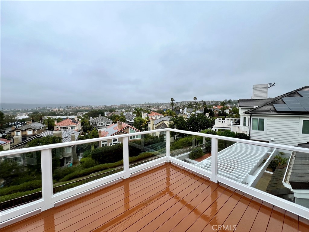 15 Larkfield Lane Laguna Niguel, CA 92677 - Photo 49 of 55 a view of city from a balcony