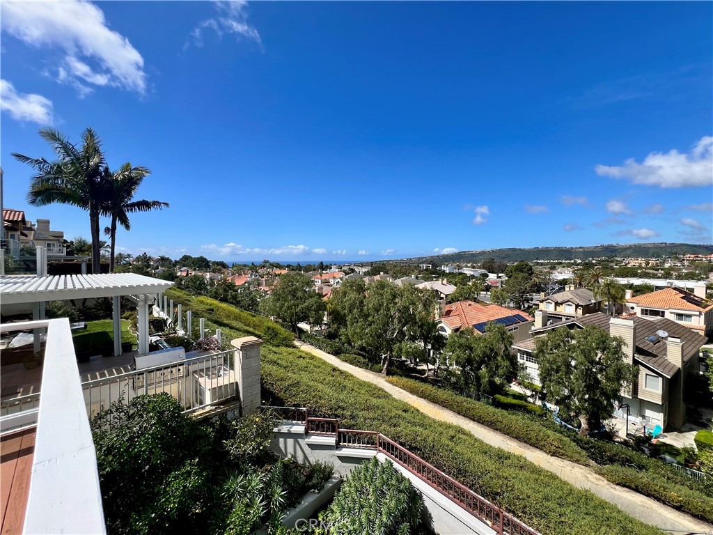 15 Larkfield Lane Laguna Niguel, CA 92677 - Photo 54 of 55 a view of residential houses with outdoor space