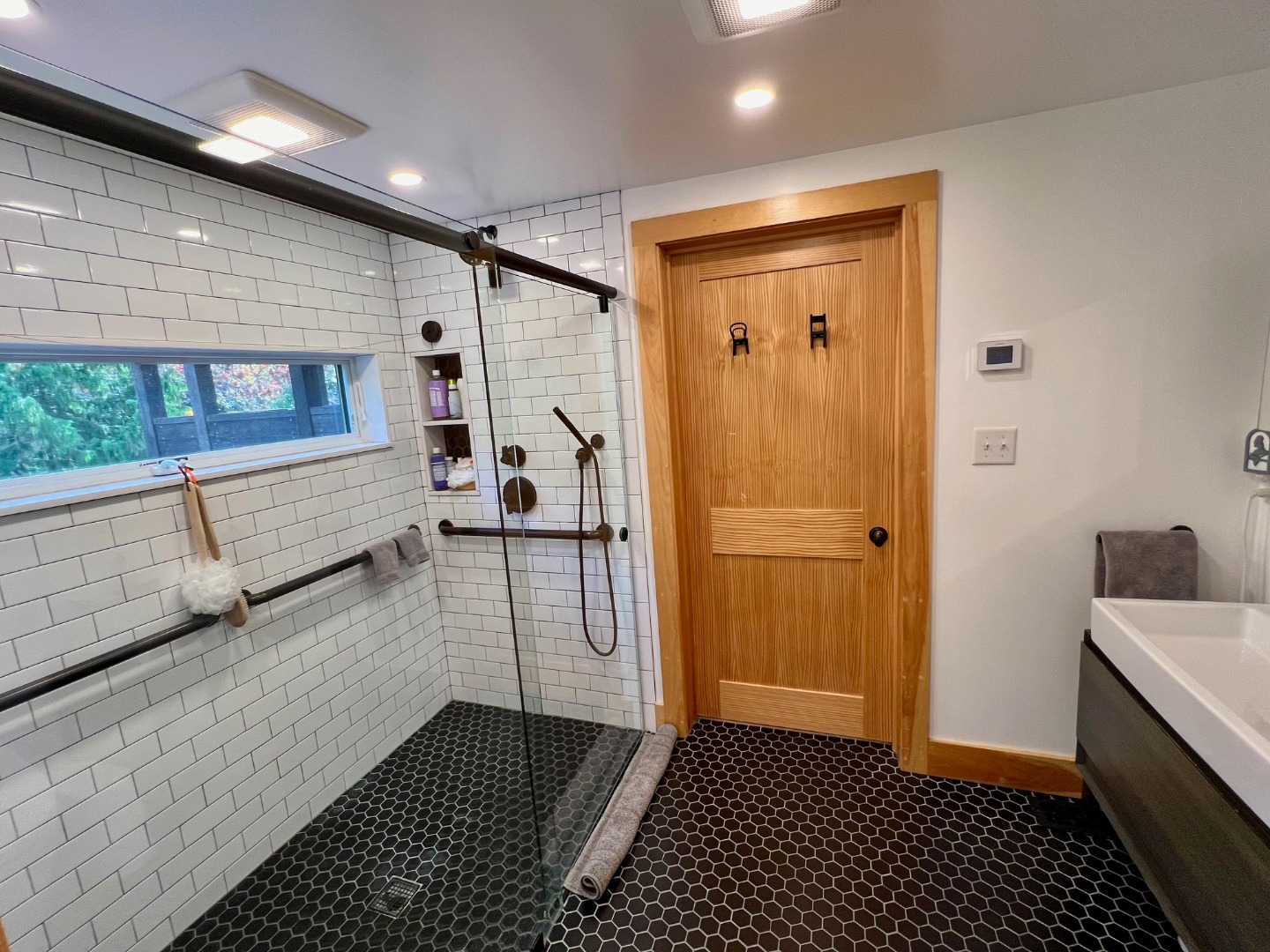 50 Bradley Martin Road West Tisbury, MA 02568 - Photo 16 of 37 a view of a hallway