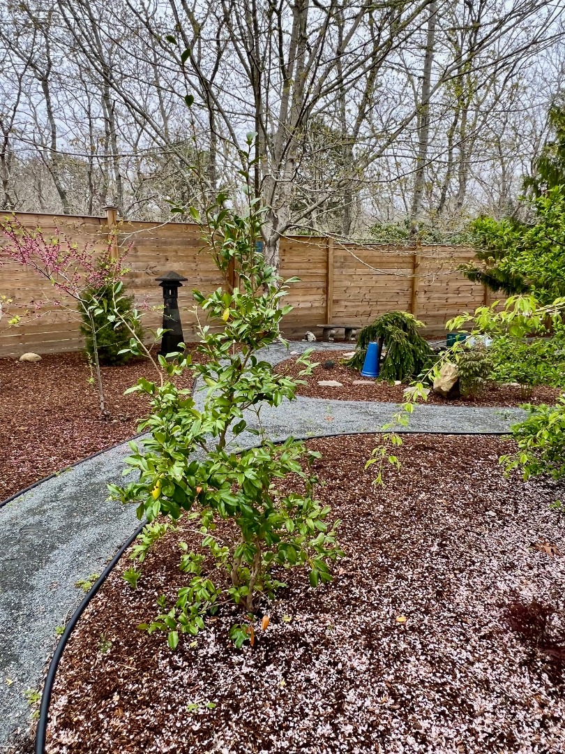 50 Bradley Martin Road West Tisbury, MA 02568 - Photo 29 of 37 a pathway with a house
