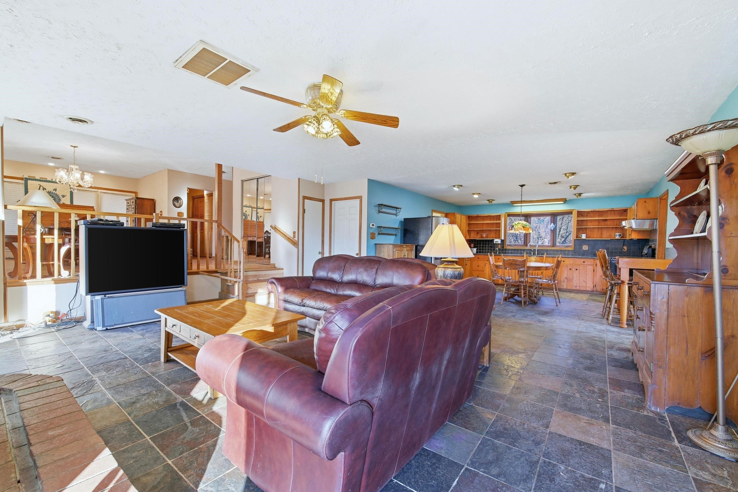 455 Woodside Drive Rileyville, VA 22650 - Photo 11 of 56