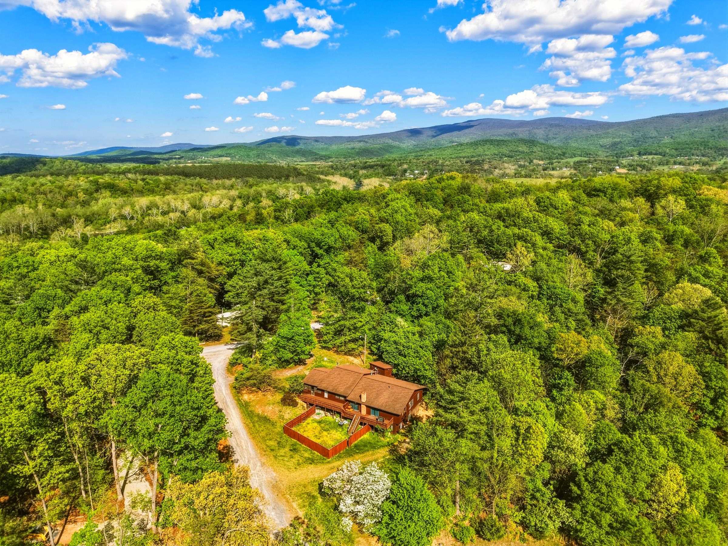 455 Woodside Drive Rileyville, VA 22650 - Photo 4 of 56